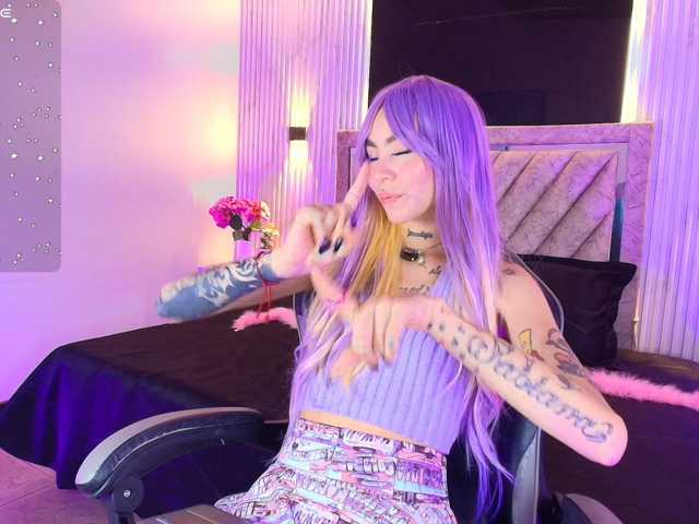 Sabrinaa1 live cam on BongaCams