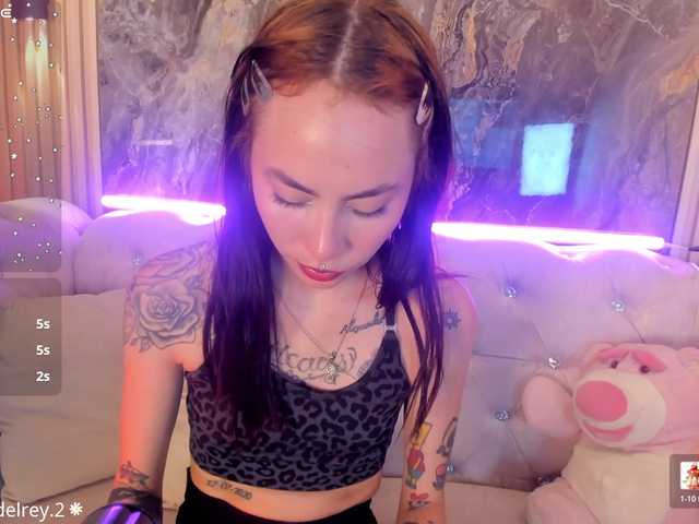 Sabrinaa1 live cam on BongaCams