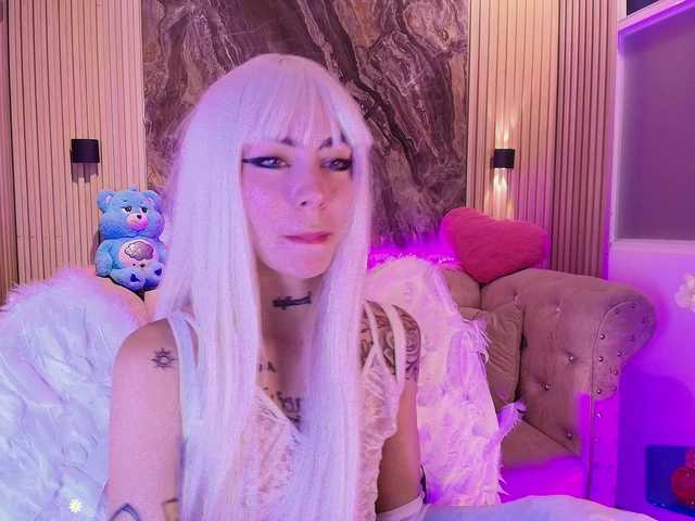 Sabrinaa1 live cam on BongaCams