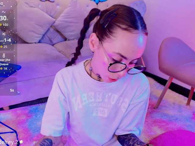 Sabrinaa1 live cam on BongaCams
