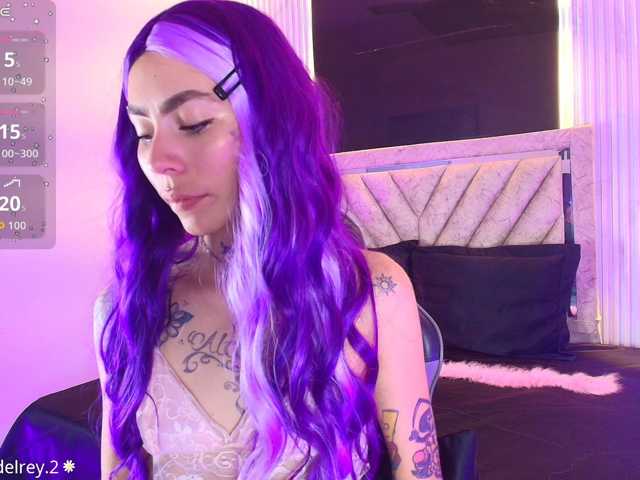 Sabrinaa1, live now on BongaCams