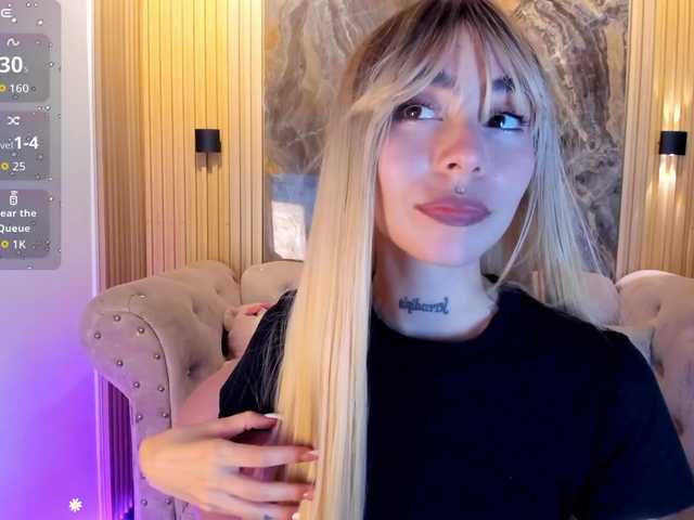 Sabrinaa1 live webcam show