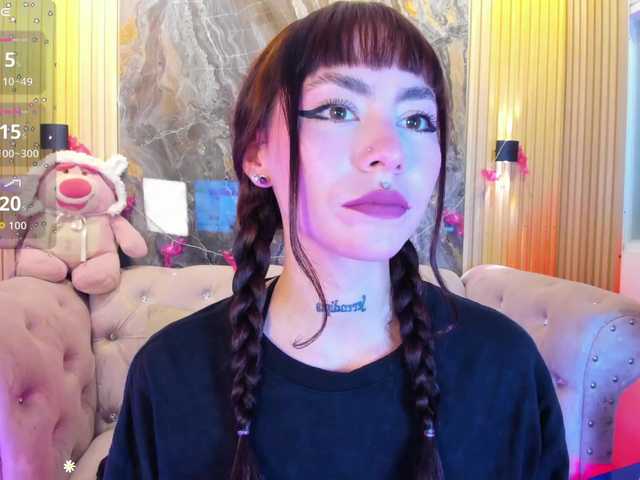 Sabrinaa1 live cam on BongaCams