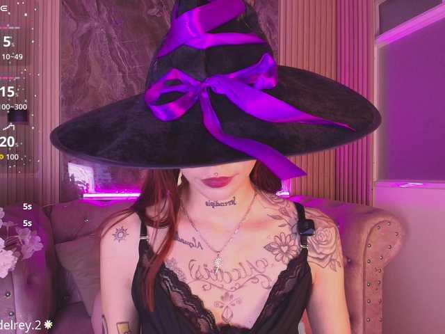 Sabrinaa1 live cam on BongaCams