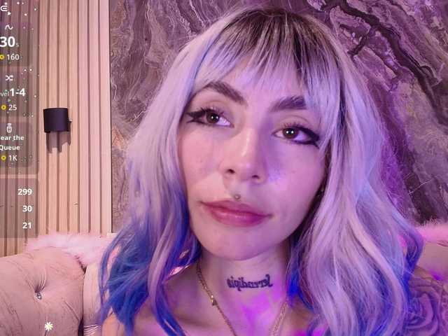 Sabrinaa1 live cam on BongaCams