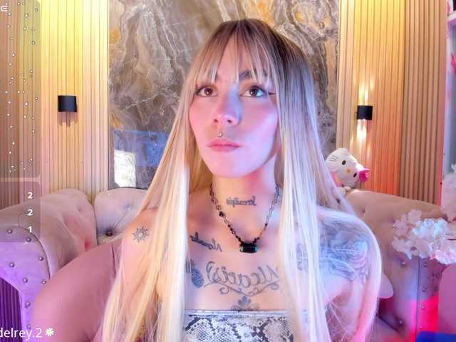 Sabrinaa1 live webcam show