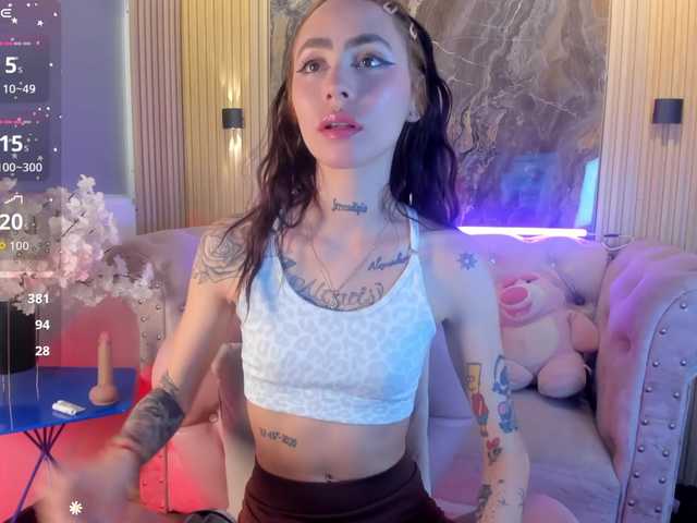 Sabrinaa1 live cam on BongaCams
