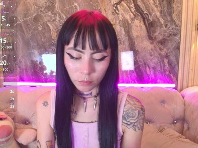 Sabrinaa1's BongaCams show and profile