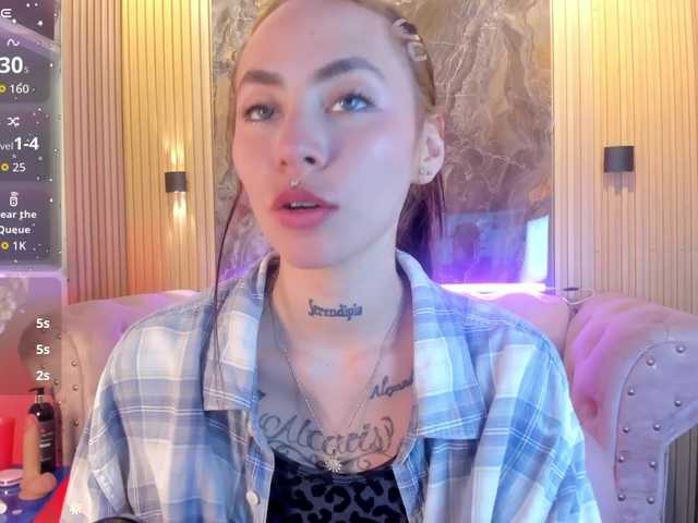 Sabrinaa1 live cam on BongaCams