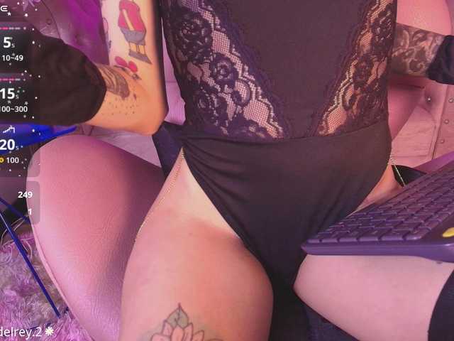 Sabrinaa1 live cam on BongaCams
