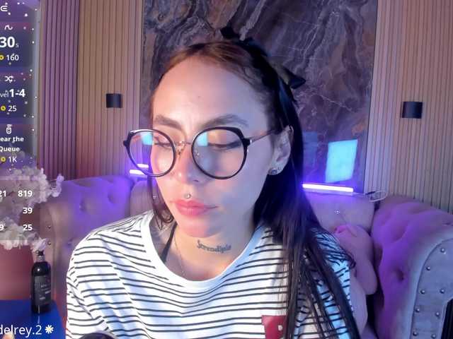 Sabrinaa1 live cam on BongaCams