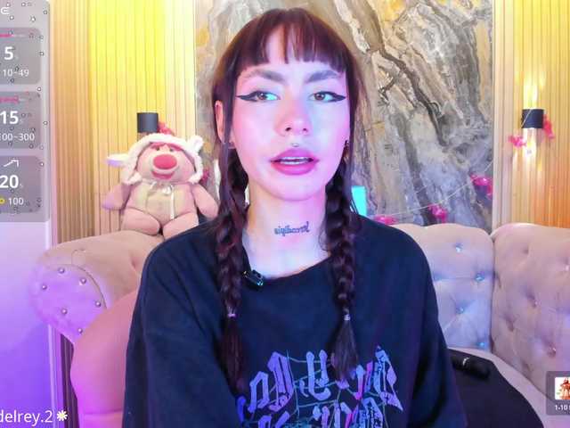 Sabrinaa1 live cam on BongaCams