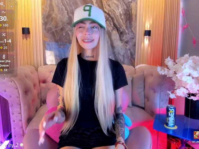 Sabrinaa1 live cam on BongaCams
