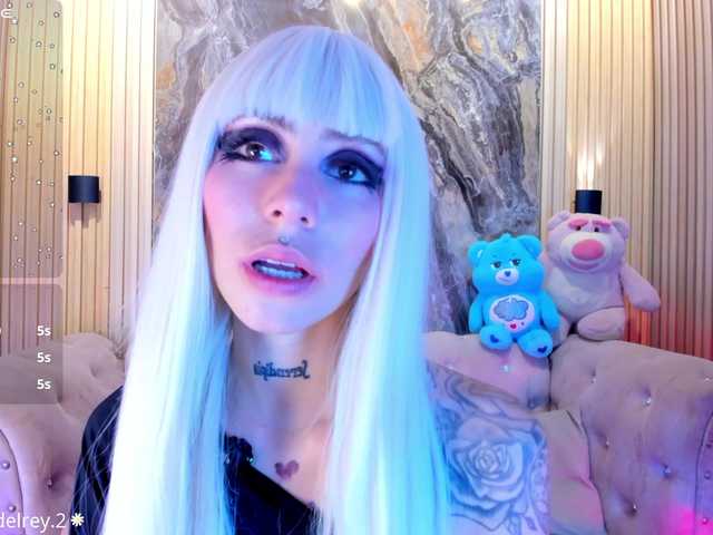 Sabrinaa1 live cam on BongaCams