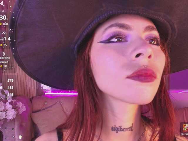 Sabrinaa1 live cam on BongaCams