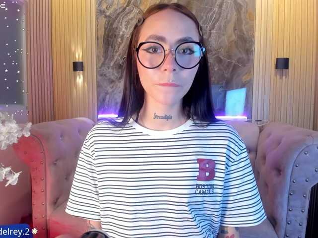 Sabrinaa1 live cam on BongaCams