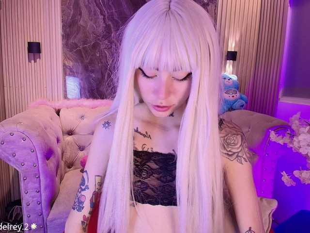 Sabrinaa1 live cam on BongaCams