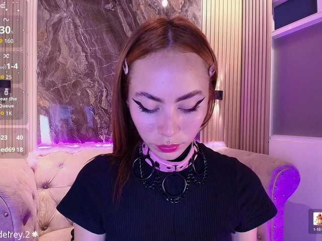 Sabrinaa1 live cam