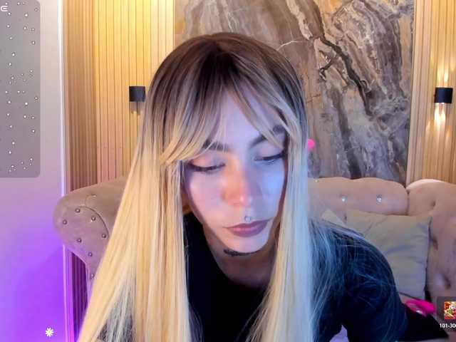 Sabrinaa1 live webcam show