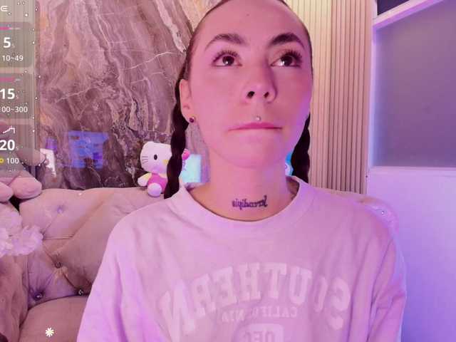 Sabrinaa1 live cam on BongaCams
