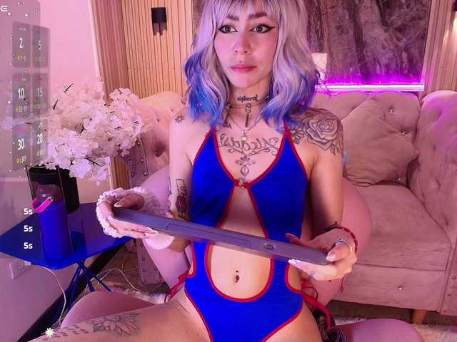 Sabrinaa1 live cam on BongaCams