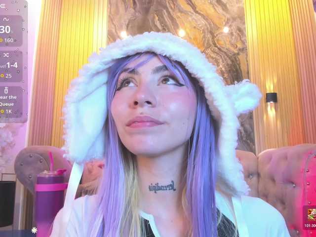Sabrinaa1 live cam on BongaCams