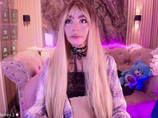 Sabrinaa1 live cam on BongaCams