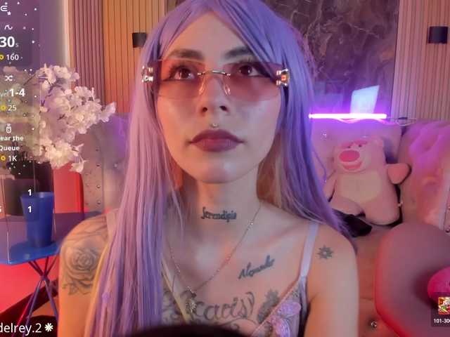 Sabrinaa1 live cam on BongaCams