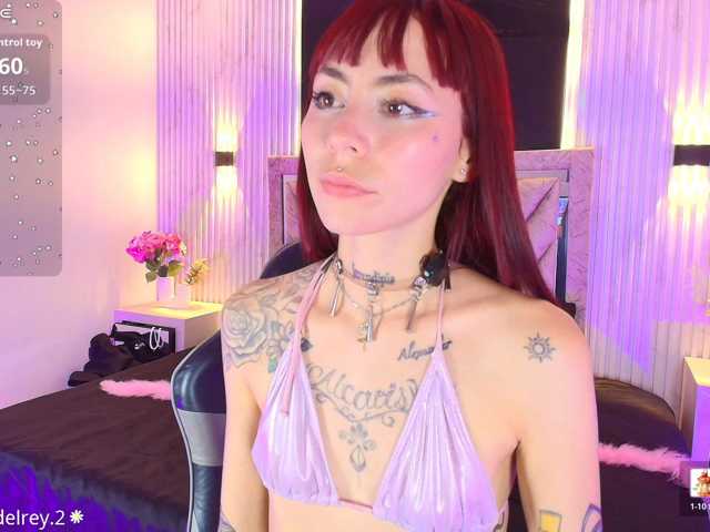 Sabrinaa1 live cam on BongaCams