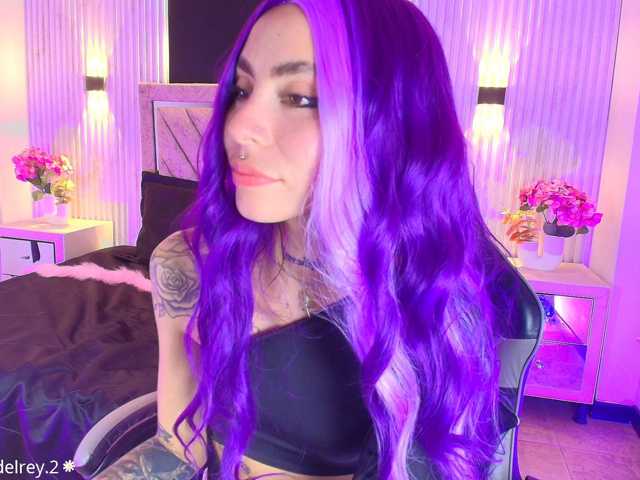 Sabrinaa1 live cam on BongaCams