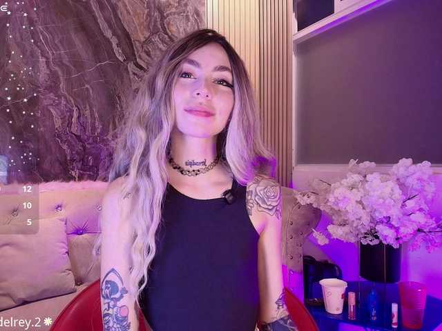 Sabrinaa1 live cam on BongaCams
