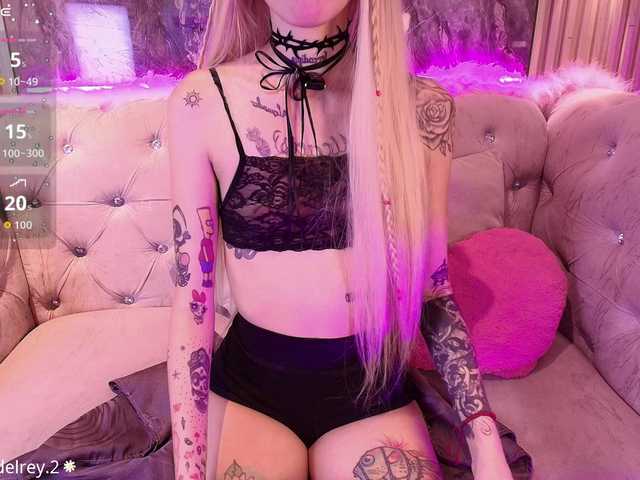 Sabrinaa1 live cam on BongaCams