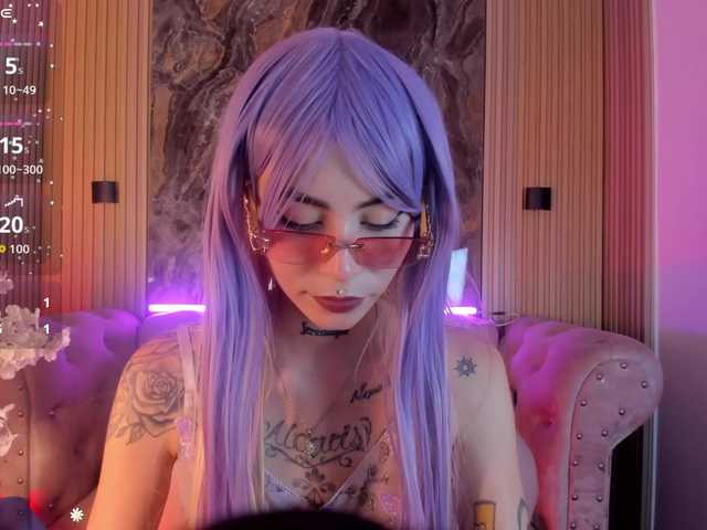 Sabrinaa1 live cam on BongaCams