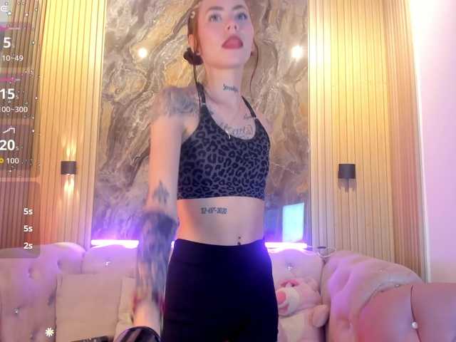 Sabrinaa1 live cam on BongaCams