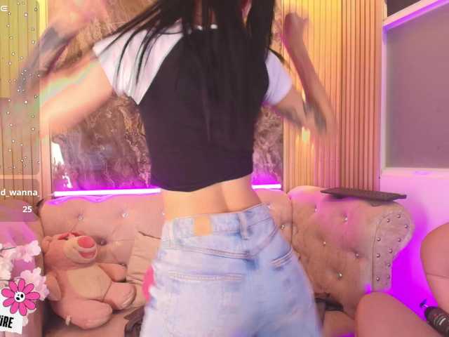 Sabrinaa1's BongaCams show and profile