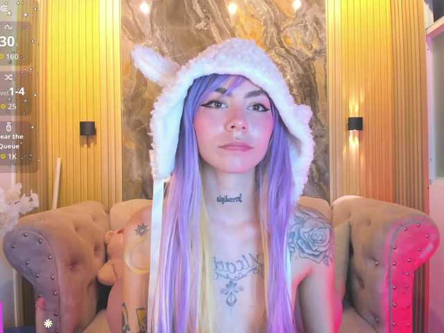Sabrinaa1 live cam on BongaCams