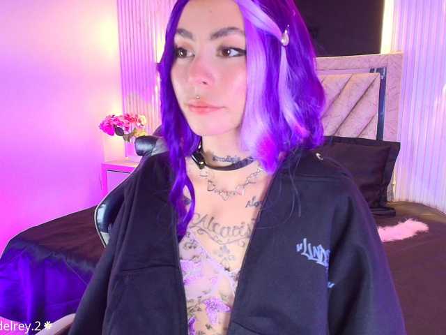 Sabrinaa1 live cam on BongaCams