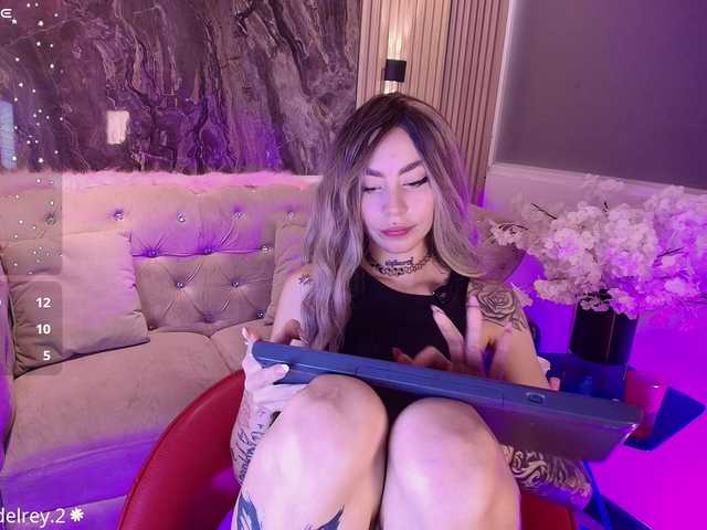 Sabrinaa1 live cam on BongaCams