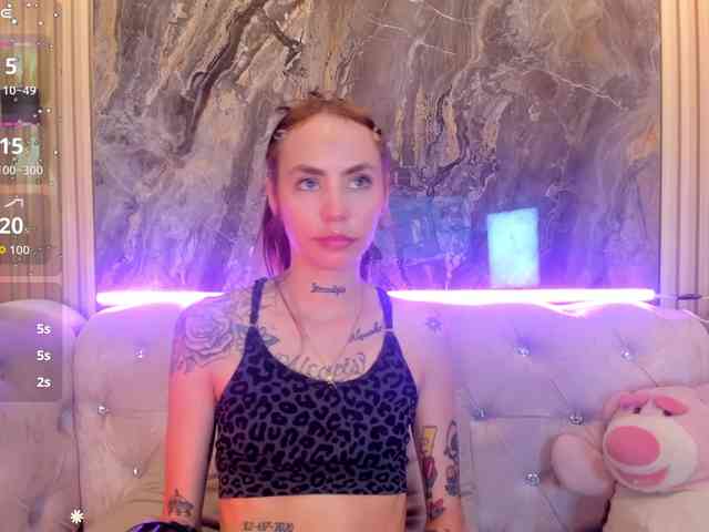 Sabrinaa1 Live Webcam on BongaCams