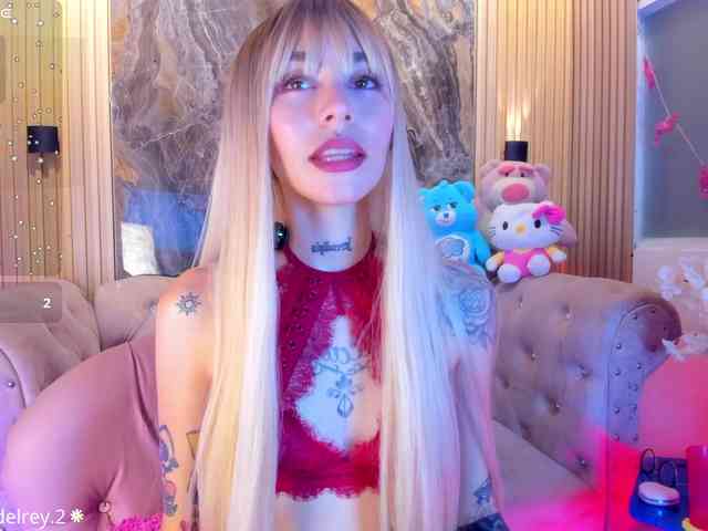 Sabrinaa1 Live Webcam on BongaCams