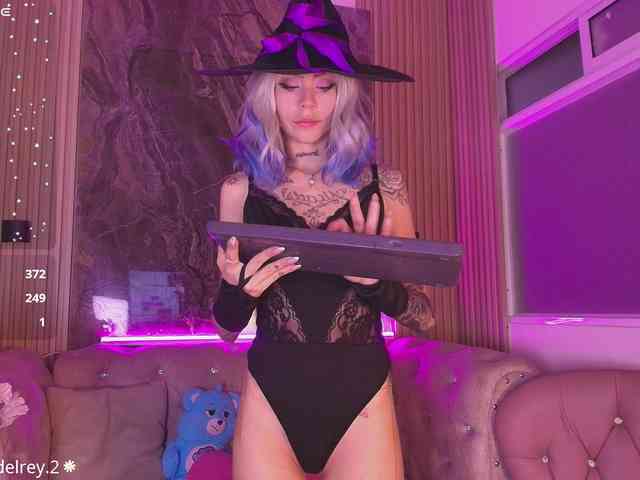 Sabrinaa1