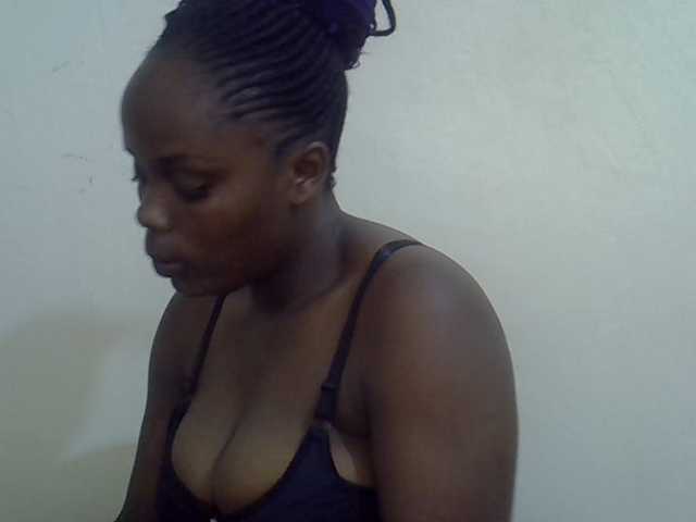 Sweet-diva live cam on BongaCams