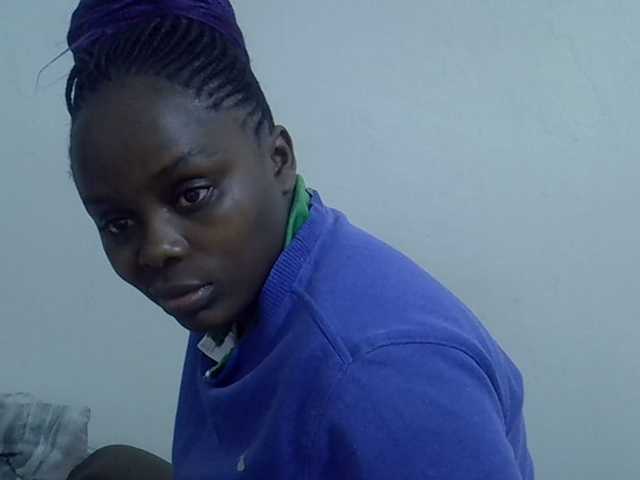 Sweet-diva live cam on BongaCams