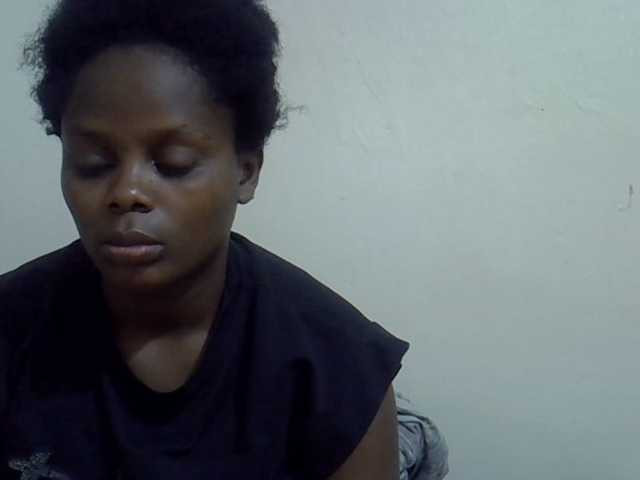 Sweet-diva live cam on BongaCams