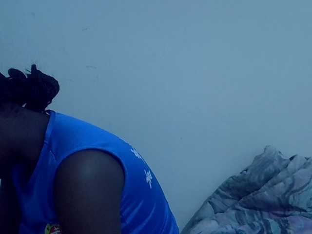 Sweet-diva live cam on BongaCams