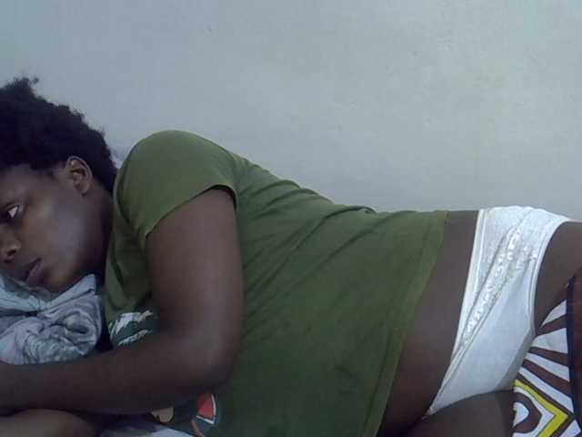 Sweet-diva webcam bongacams model stream image