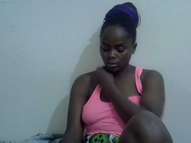 Sweet-diva live cam on BongaCams
