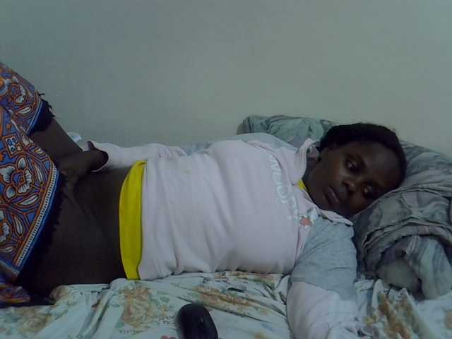 Sweet-diva live cam on BongaCams