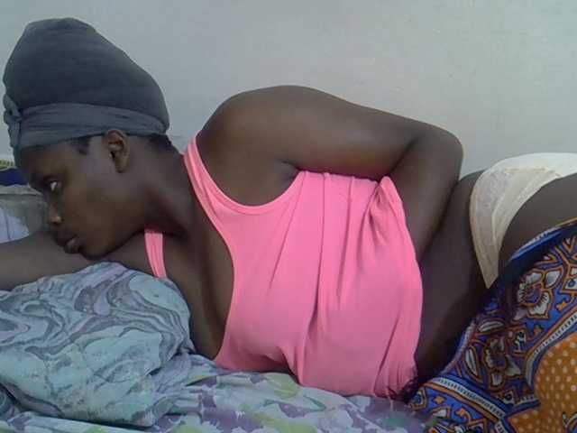 Sweet-diva live cam on BongaCams