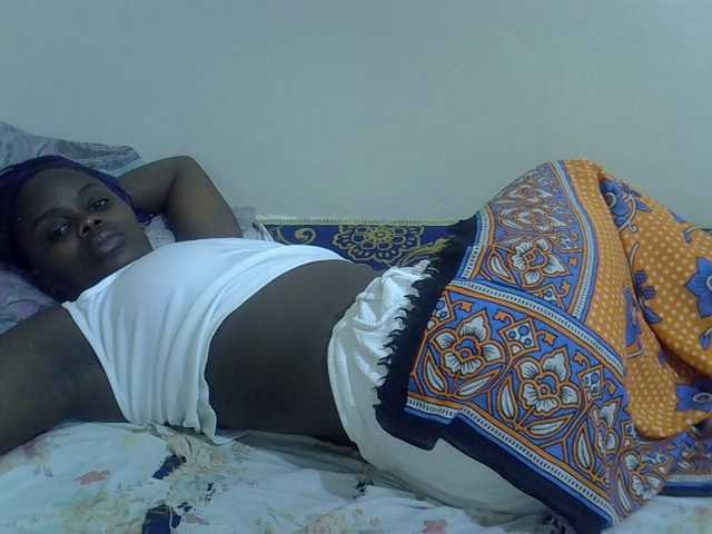 Sweet-diva live cam on BongaCams